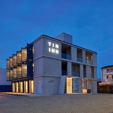 Tin Inn - Erkelenz - Das Hotel Aus Hochwertig Ausgebauten Ueberseecontainern Dış mekan fotoğraf